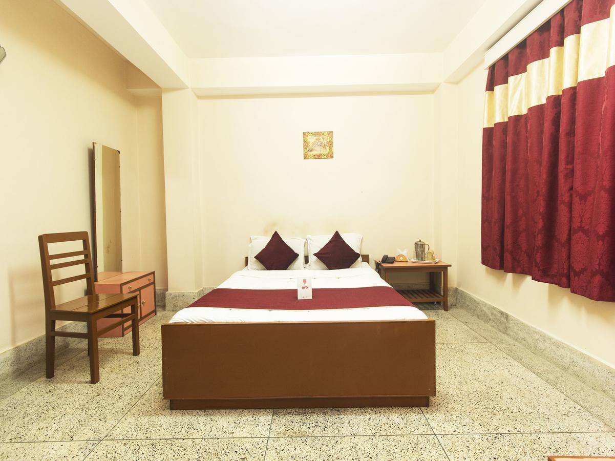 Oyo 13521 Sudhriti Hotel Siliguri Eksteriør bilde